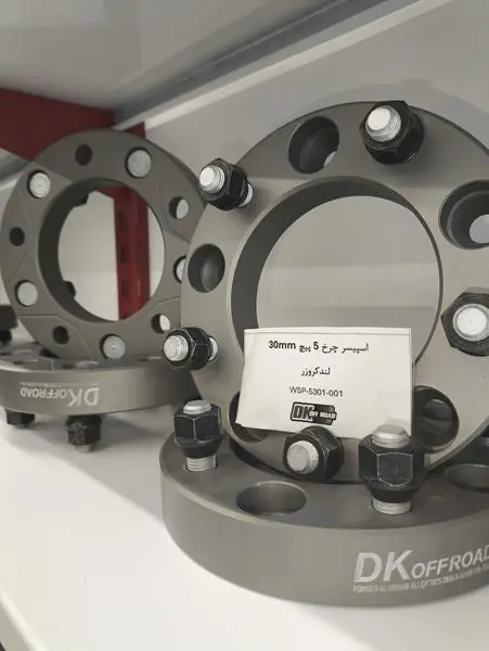 اسپیسر چرخ 3 سانت لندکروز 100 برند DK - 2