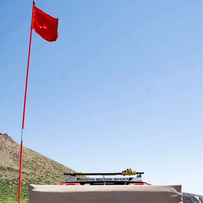 میل پرچم قرمز شبرنگ دوتکه 2.7 متری برند مجیکمپ - 2